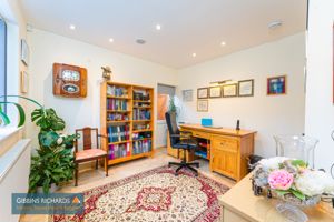 Photo 26- click for photo gallery